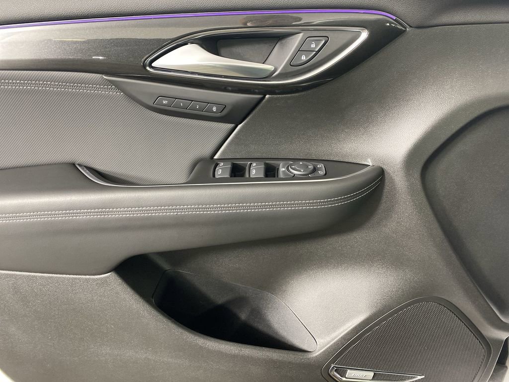 Certified 2025 Buick Envision Preferred image 23
