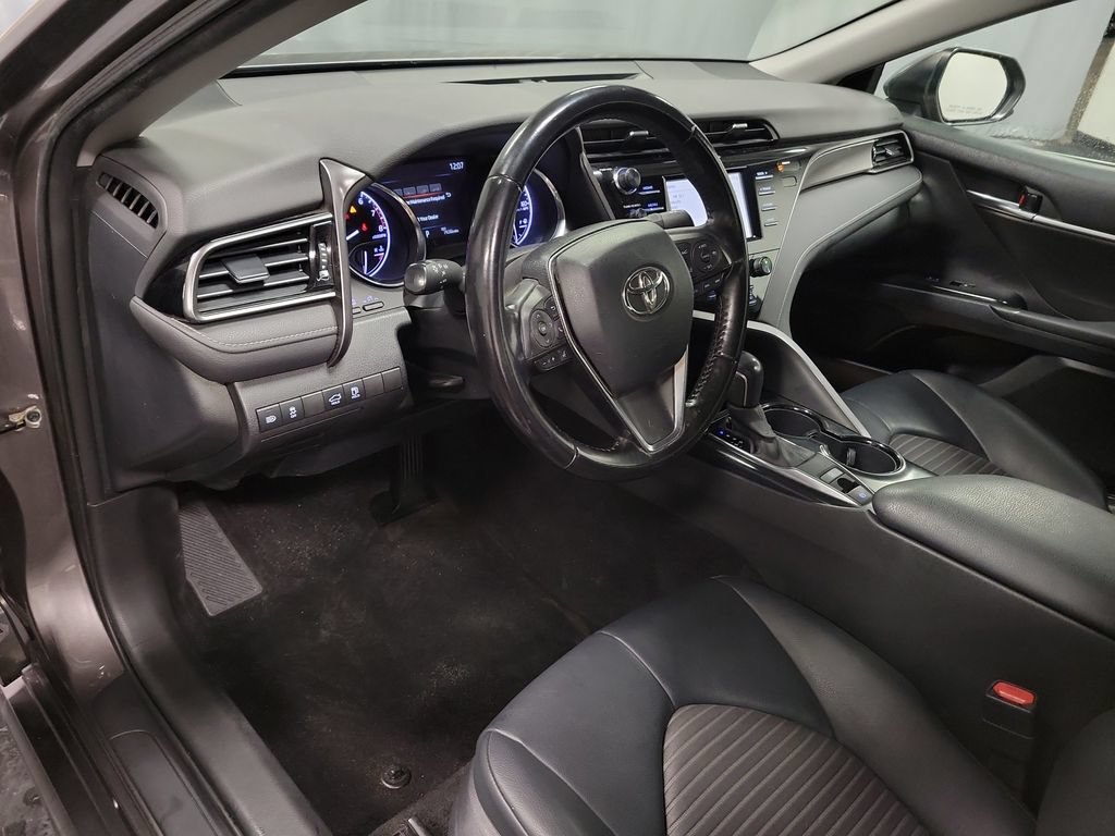 Used 2020 Toyota Camry SE AWD/4WD image 16