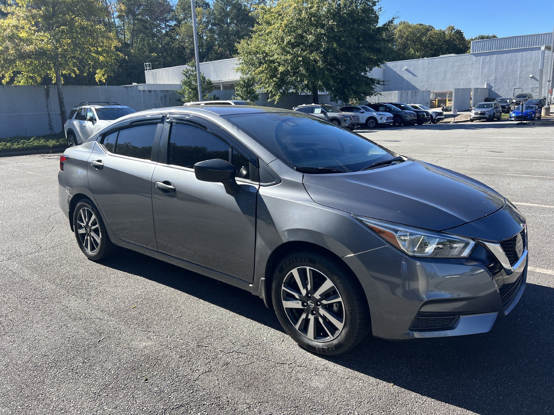 Used 2020 Nissan Versa S FWD image 5