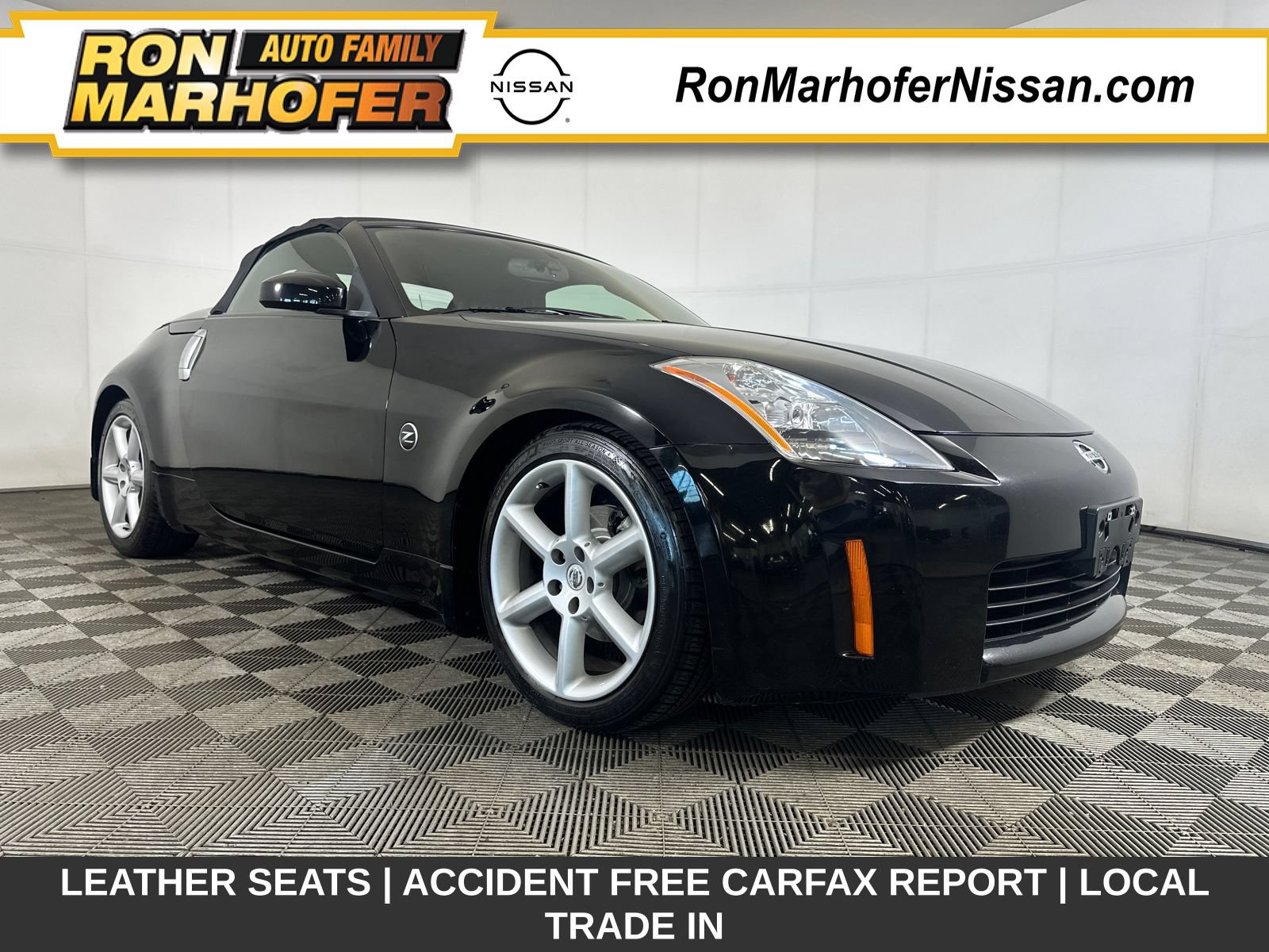 Used 2004 Nissan 350Z Touring RWD image 1