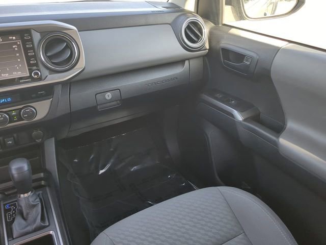Certified 2023 Toyota Tacoma SR5 AWD/4WD image 17