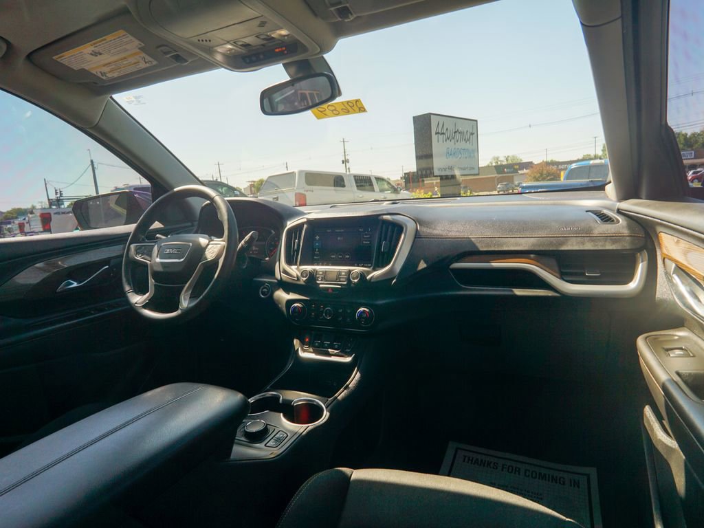 Used 2019 GMC Terrain SLE w/ Driver Convenience Package FWD image 13