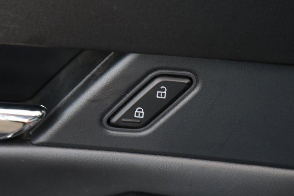 Used 2021 MAZDA CX-30 AWD 2.5 S w/ Preferred Package image 16