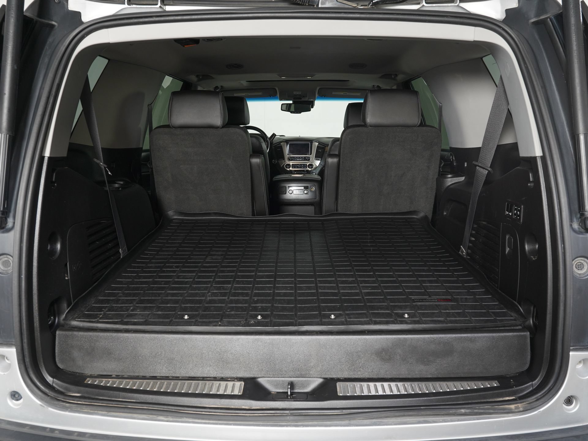 Used 2018 GMC Yukon Denali AWD/4WD image 12