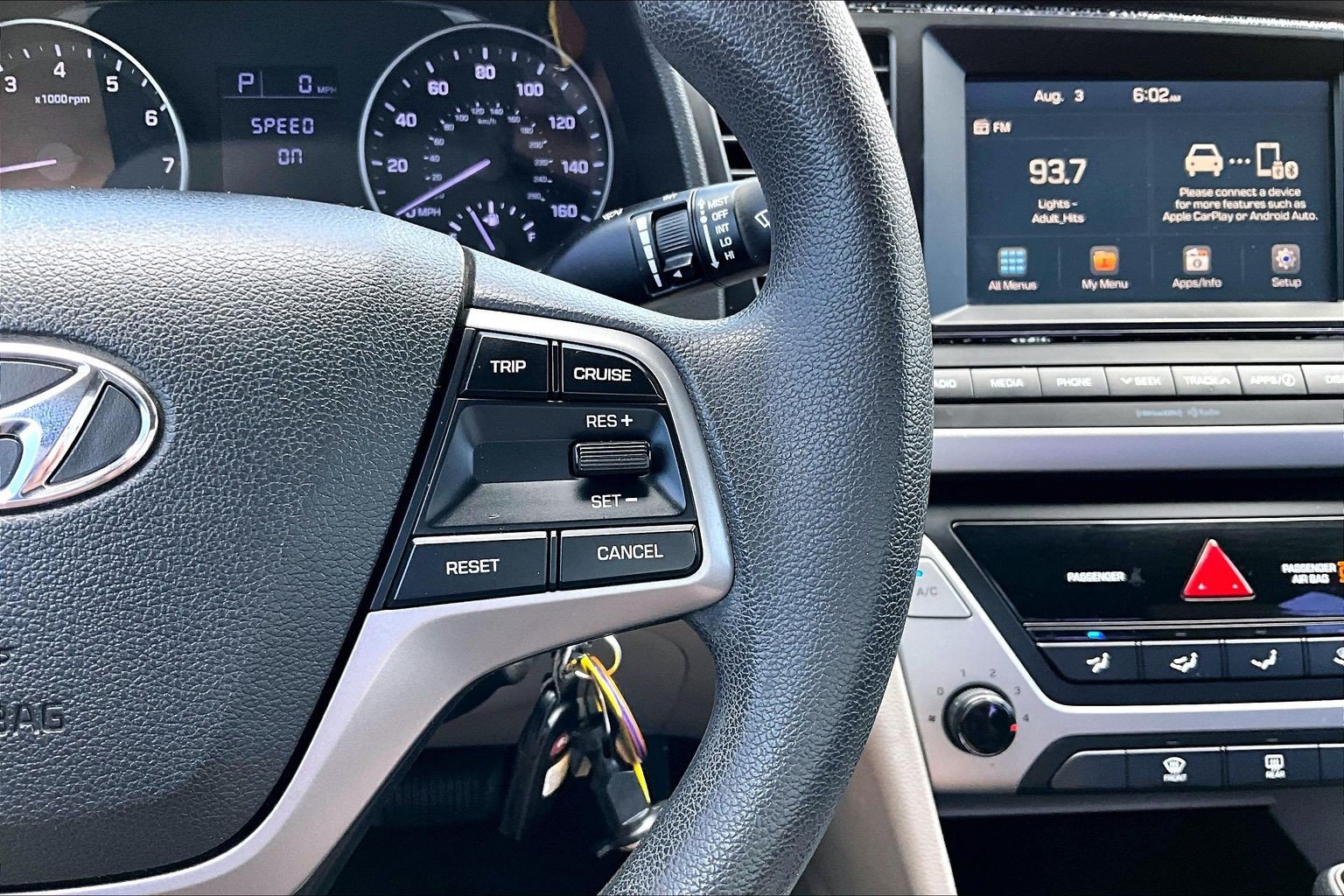 Used 2017 Hyundai Elantra SE FWD image 20