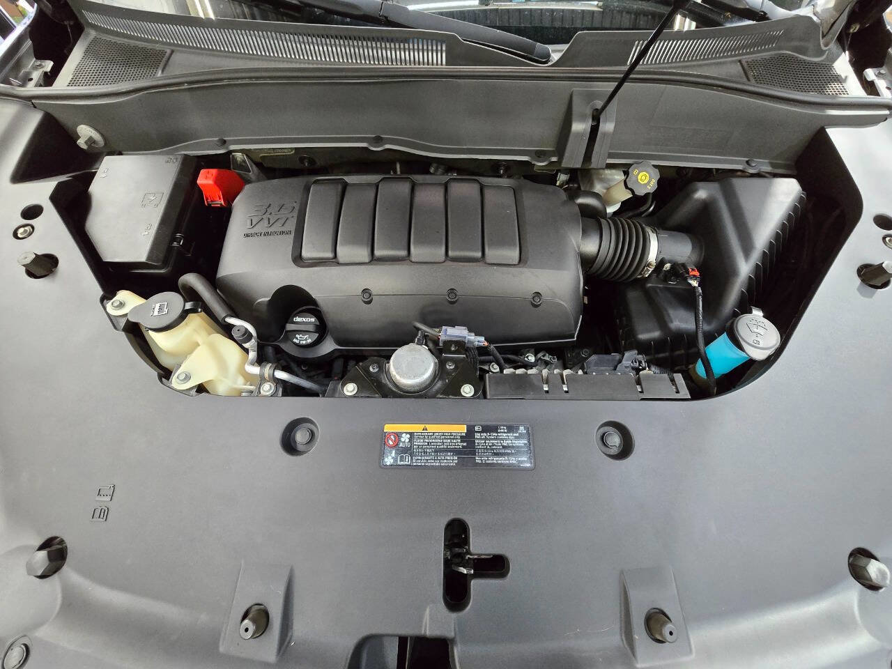 Used 2015 GMC Acadia SLT image 28