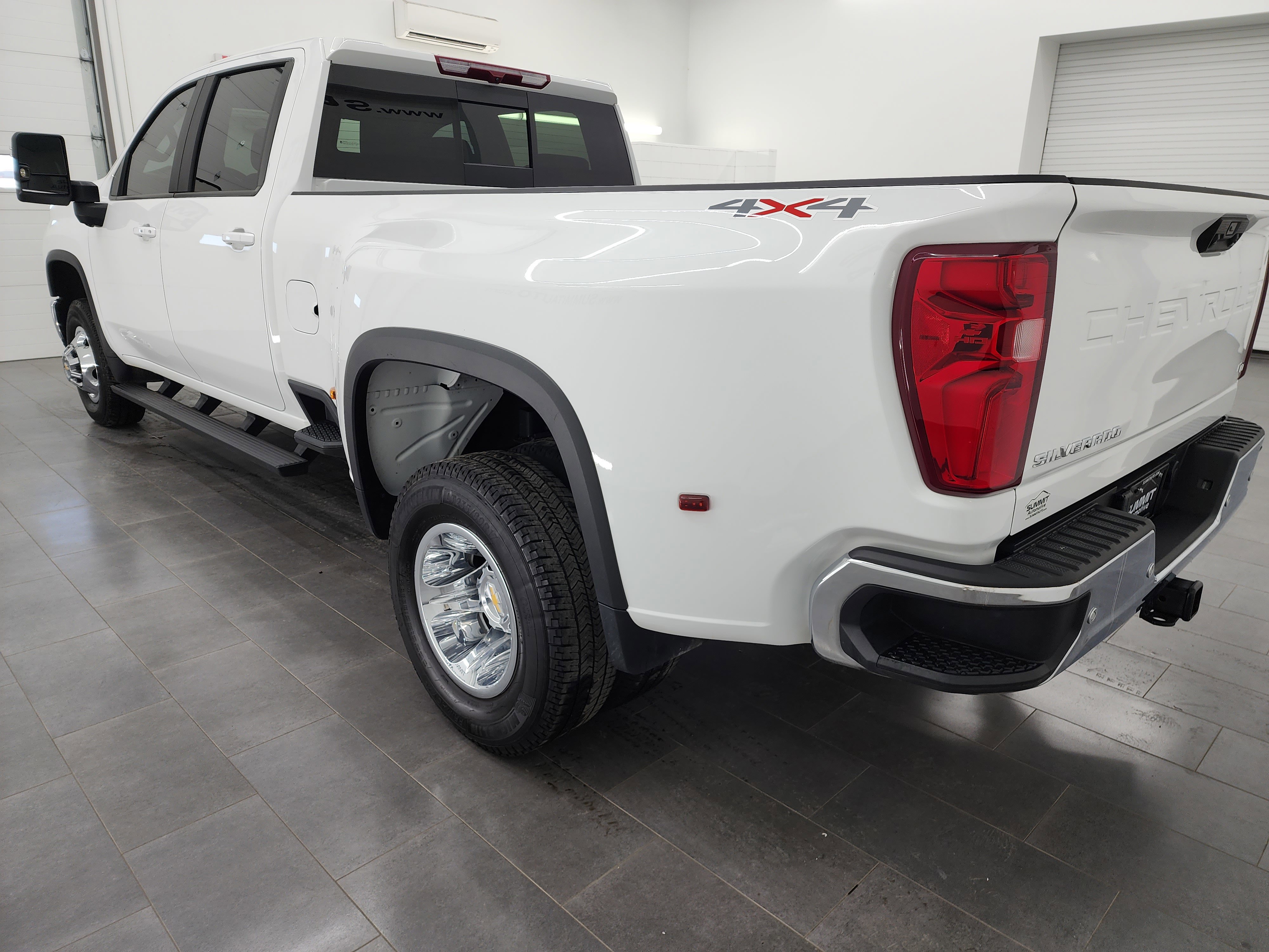 Used 2025 Chevrolet Silverado 3500 LT w/ All Star Edition image 6