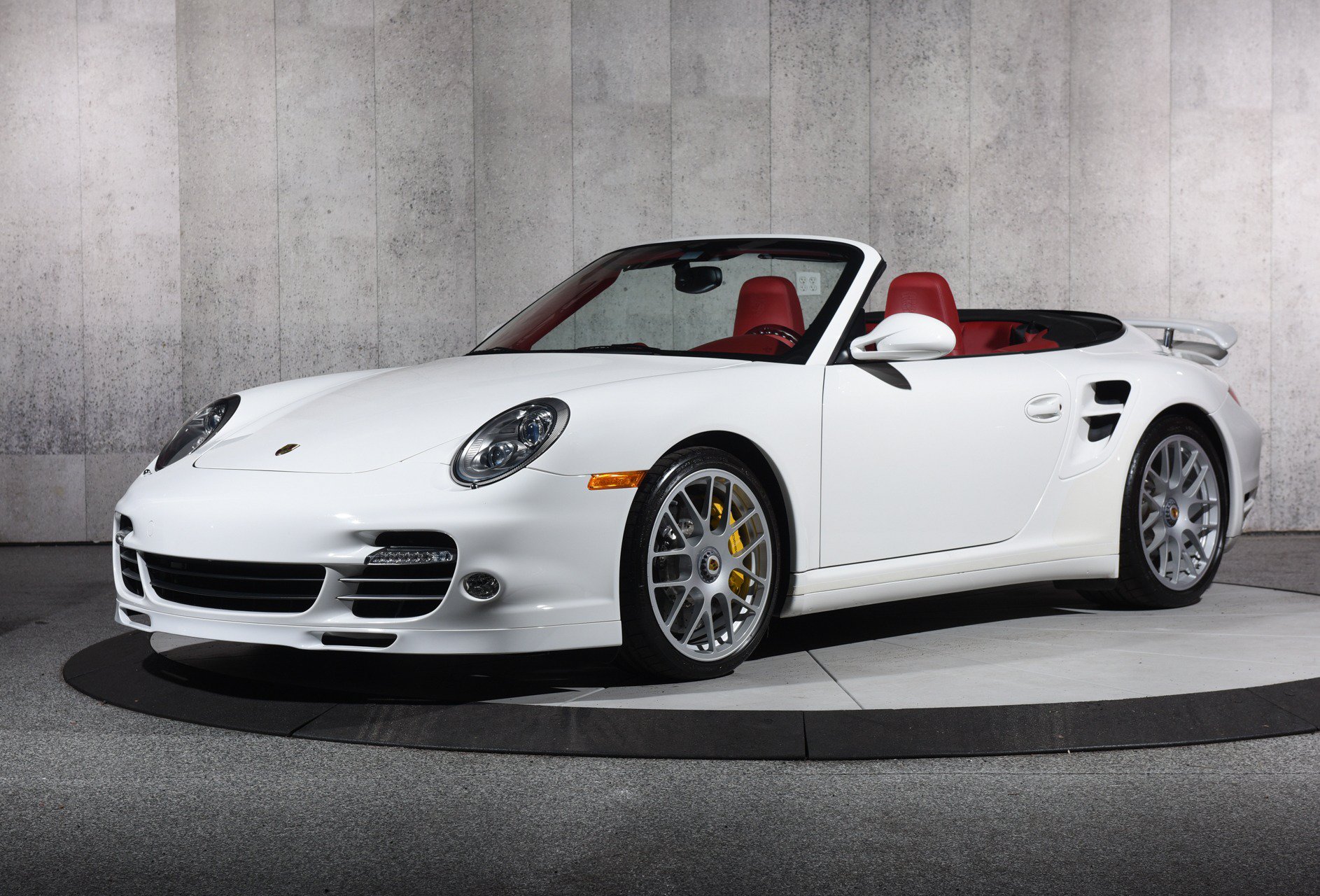 Used 2012 Porsche 911 Turbo S AWD/4WD image 23