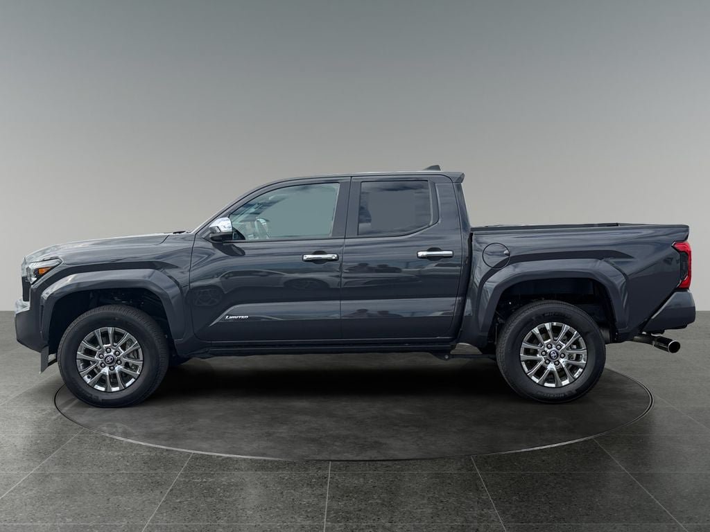 Used 2024 Toyota Tacoma Limited w/ Limited Package (LT) AWD/4WD image 5