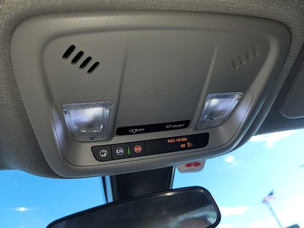 Used 2020 Chevrolet Malibu LT image 34