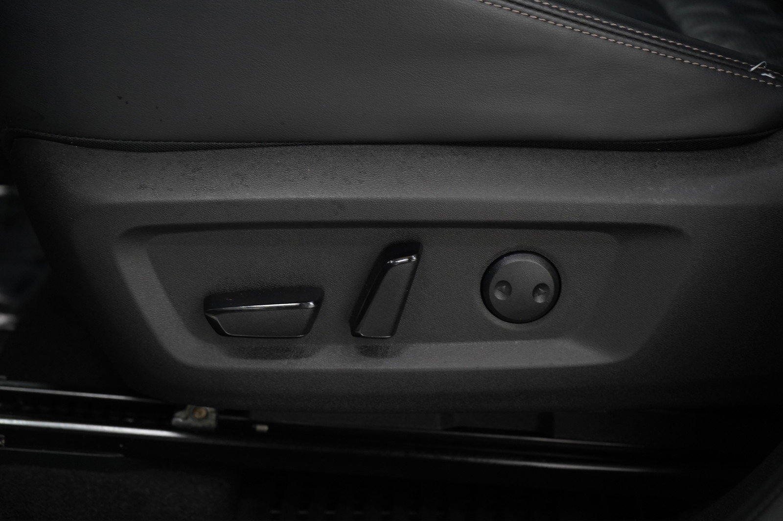 Used 2022 Nissan Rogue Platinum w/ Head-Up Display Package image 29