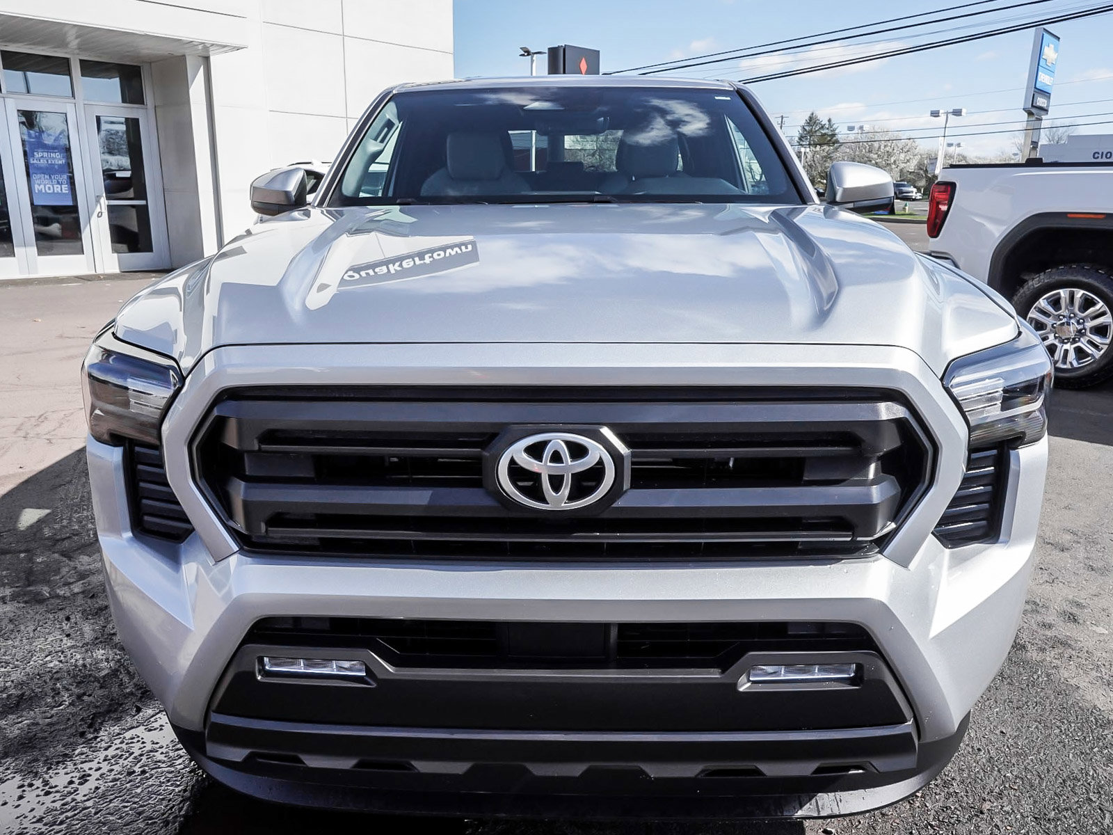 Used 2024 Toyota Tacoma SR5 image 2