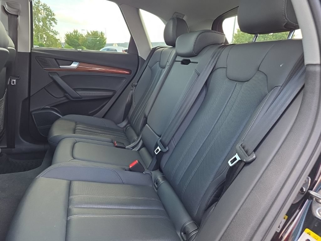 Certified 2023 Audi Q5 2.0T Prestige w/ Prestige Package AWD/4WD image 11