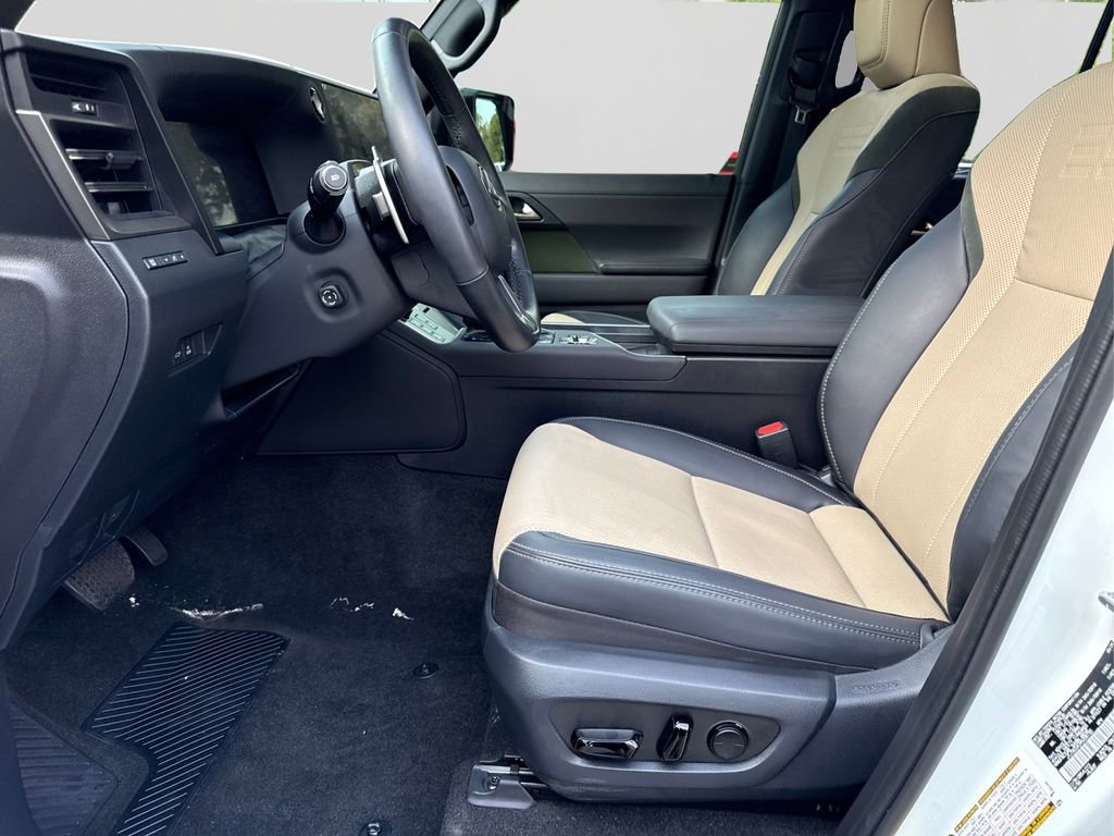 Used 2024 Lexus GX 550 550 Overtrail image 9