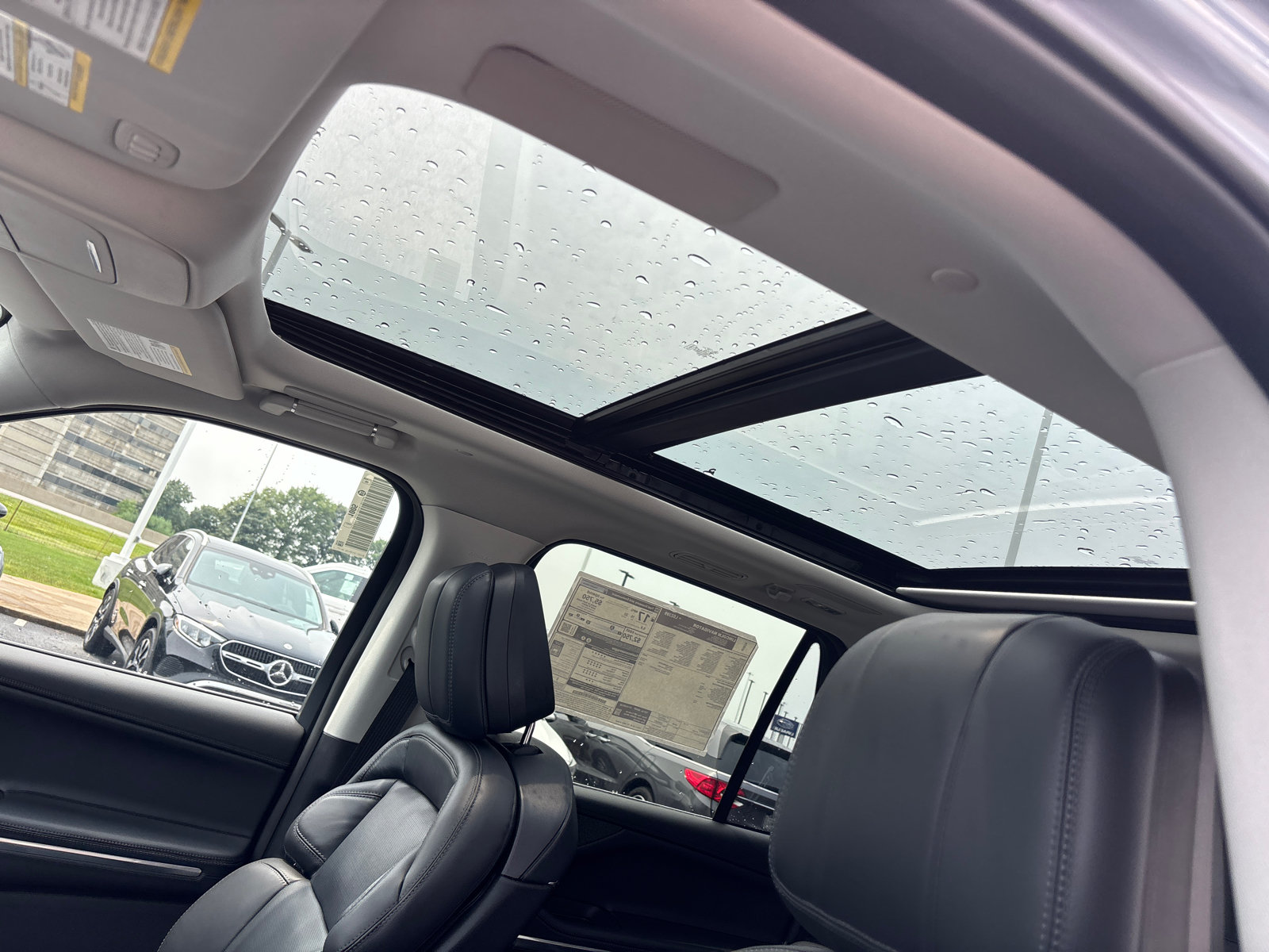 New 2027 Lincoln Navigator Reserve AWD/4WD image 25