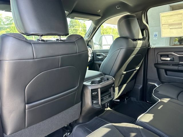 New 2026 RAM 3500 Laramie AWD/4WD image 32