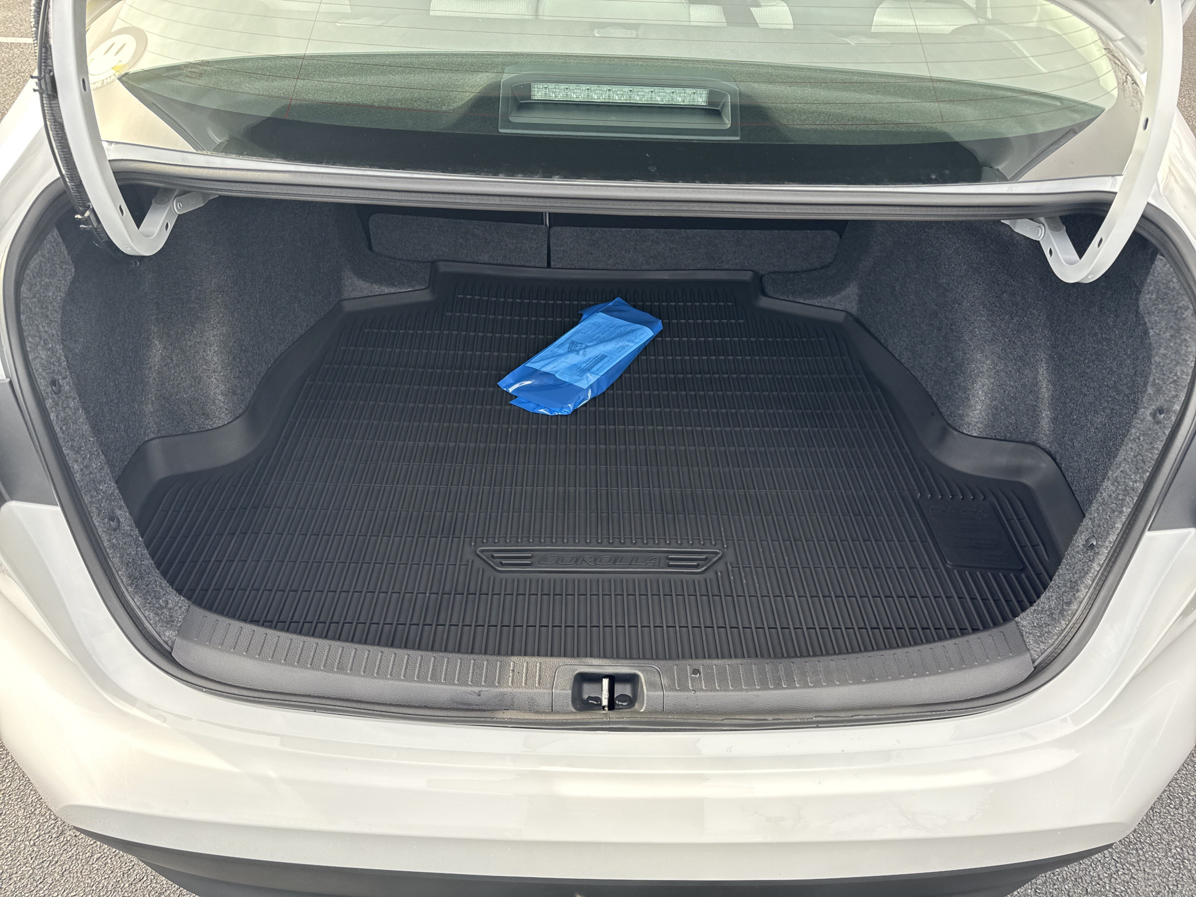 New 2026 Toyota Corolla LE FWD image 27