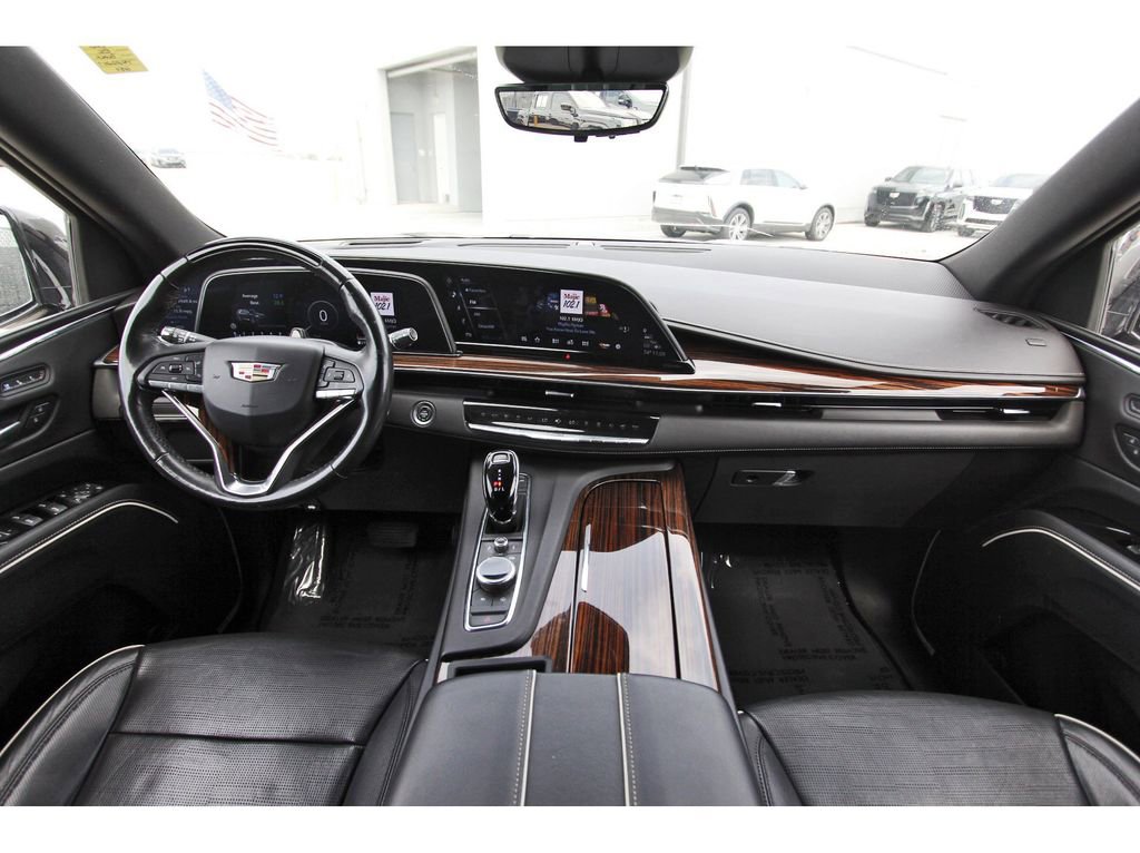 Used 2023 Cadillac Escalade ESV Premium Luxury RWD image 9