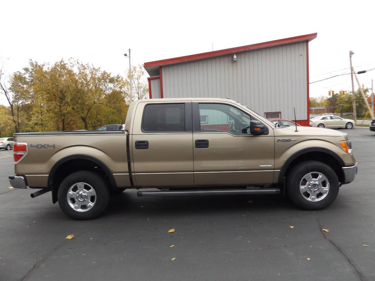 Used 2013 Ford F150 XLT w/ Mid Equipment Group image 6