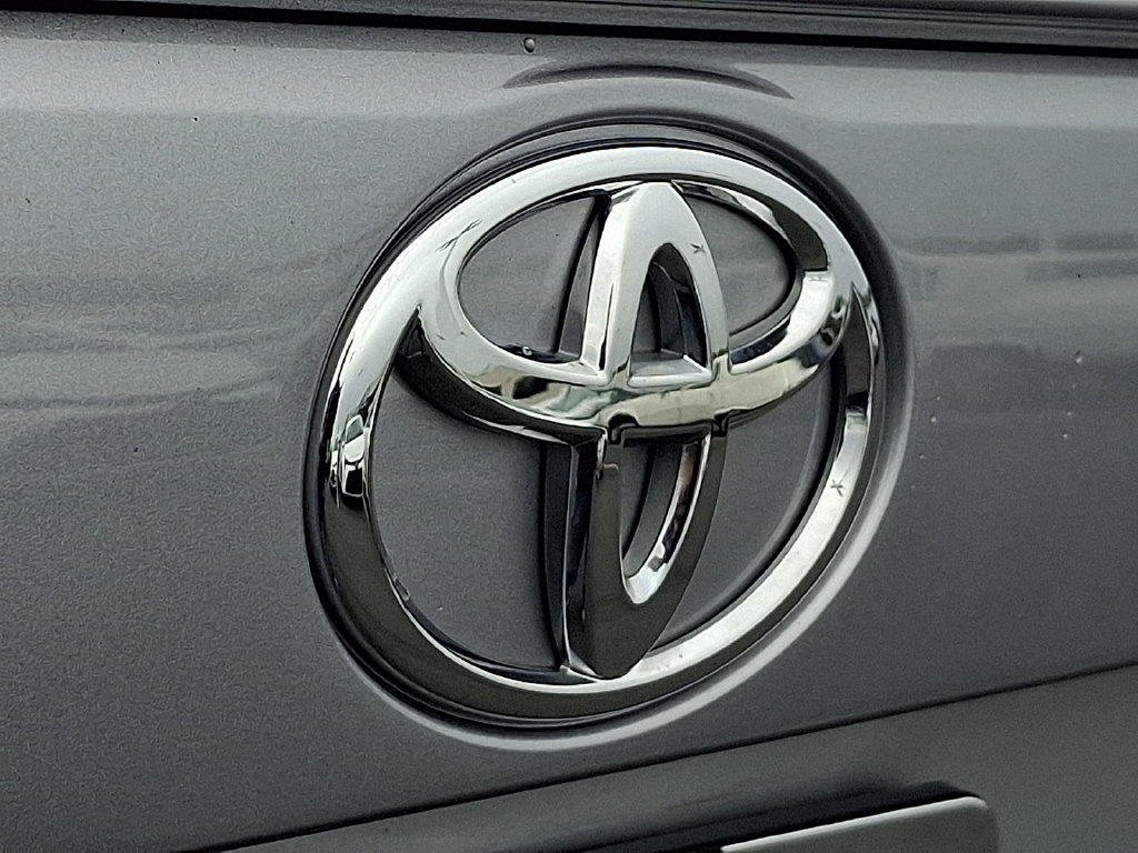 Certified 2025 Toyota RAV4 XLE AWD/4WD image 29