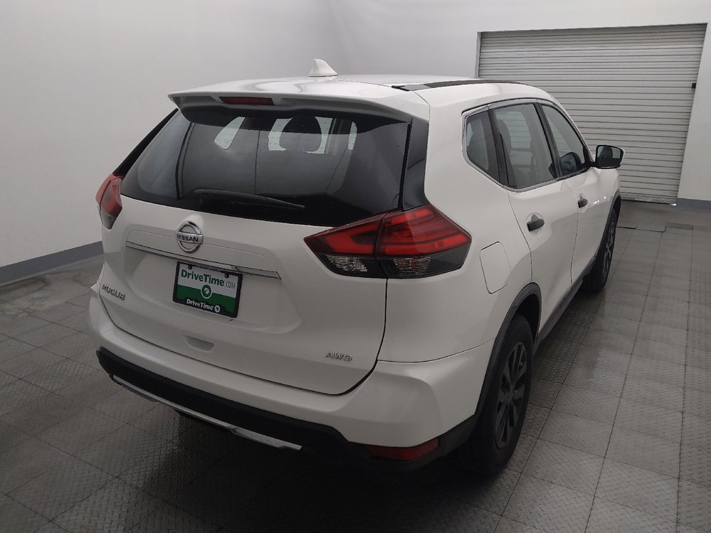 Used 2017 Nissan Rogue S AWD/4WD image 7