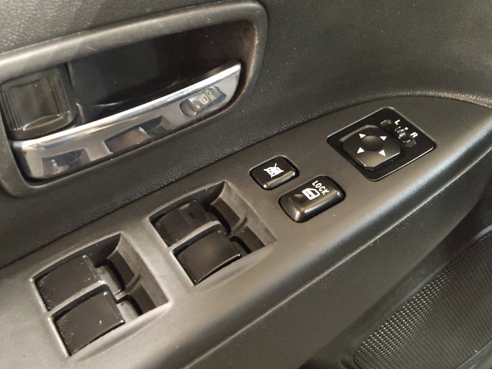 Used 2024 Mitsubishi Outlander Sport LE image 27