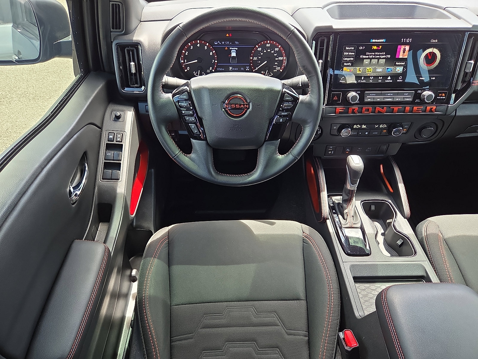 Used 2025 Nissan Frontier PRO-4X AWD/4WD image 11