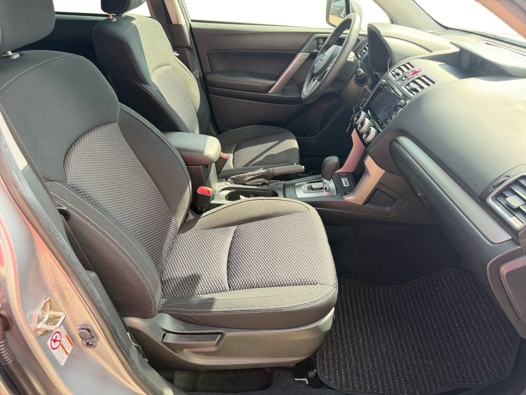 Used 2018 Subaru Forester 2.5i Premium w/ All-Weather Package AWD/4WD image 16