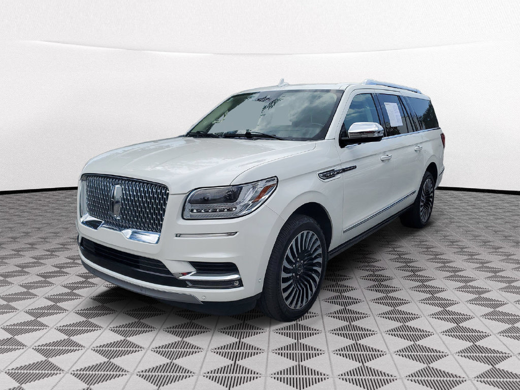 Used 2021 Lincoln Navigator L Black Label AWD/4WD image 3