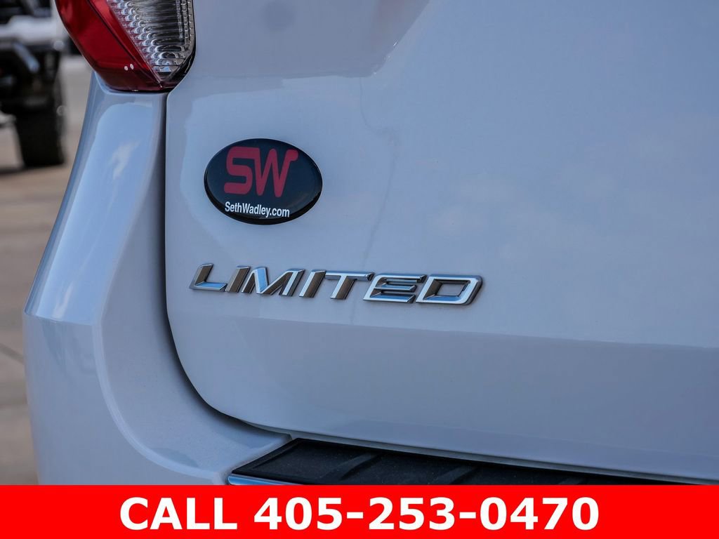 Used 2023 Ford Explorer Limited AWD/4WD image 10