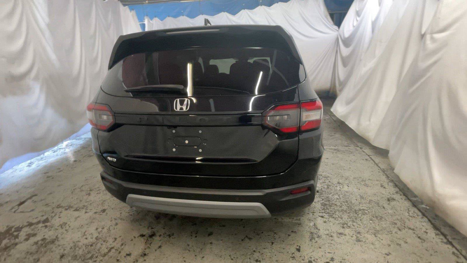 Certified 2025 Honda Pilot EX-L image 8