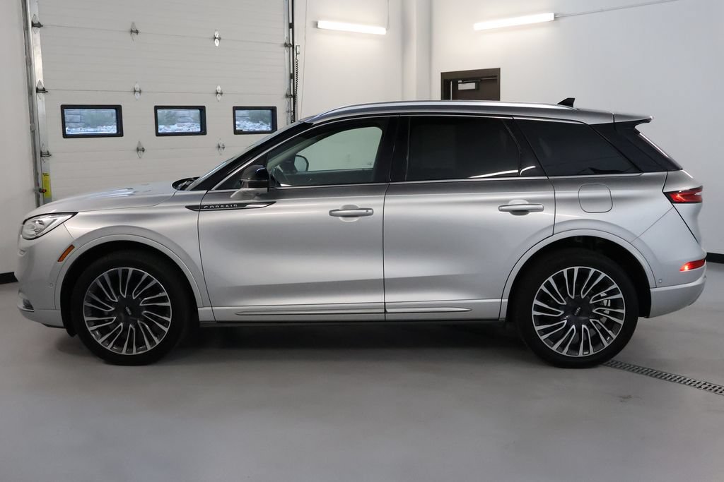 Used 2020 Lincoln Corsair Reserve w/ Equipment Group 201A AWD/4WD image 4