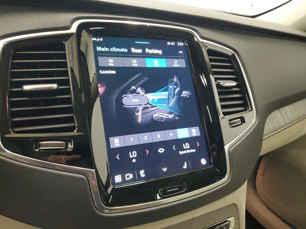 New 2025 Volvo XC90 B6 Plus w/ Protection Package Premier image 29