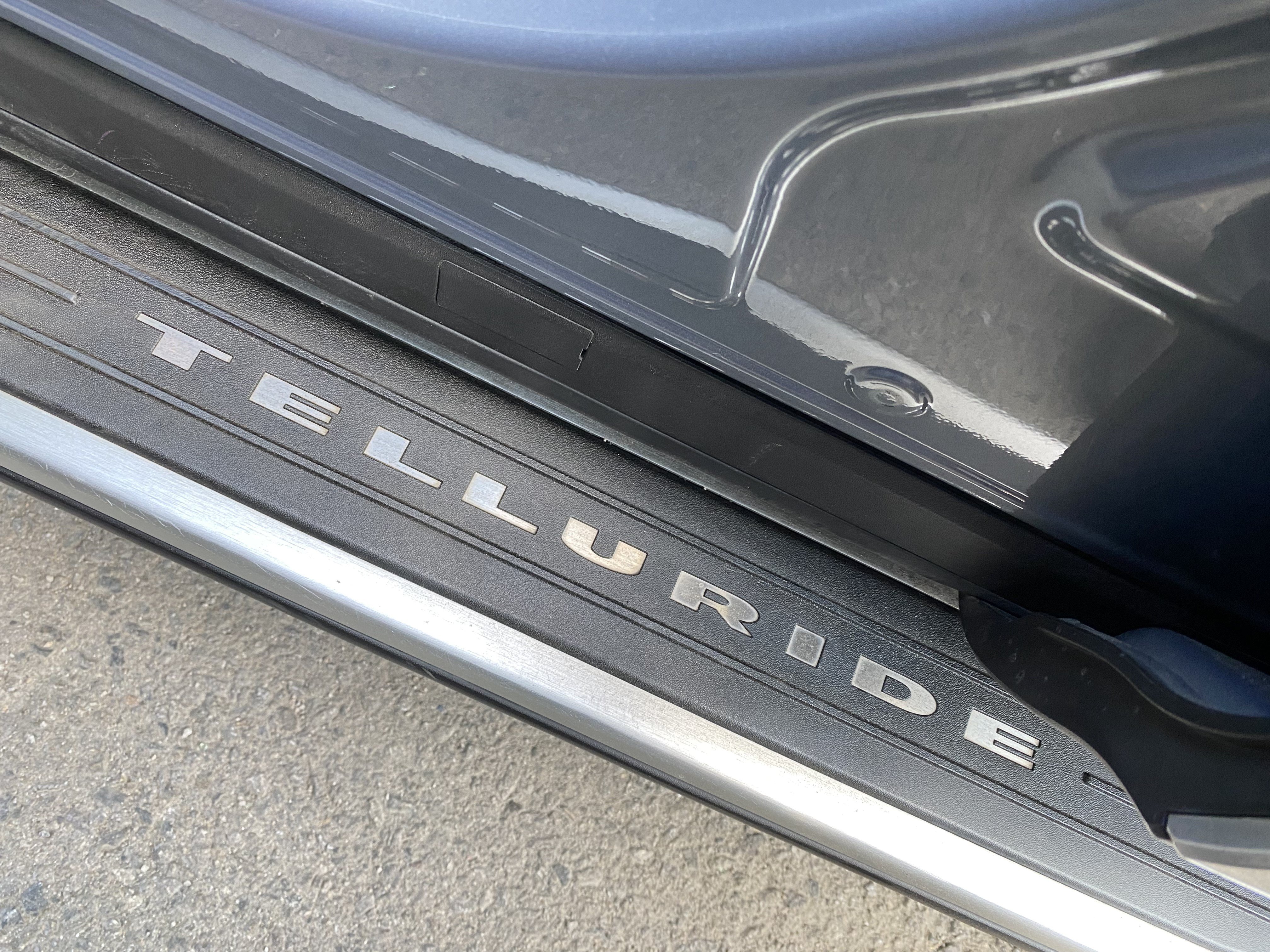 Used 2020 Kia Telluride S FWD image 33