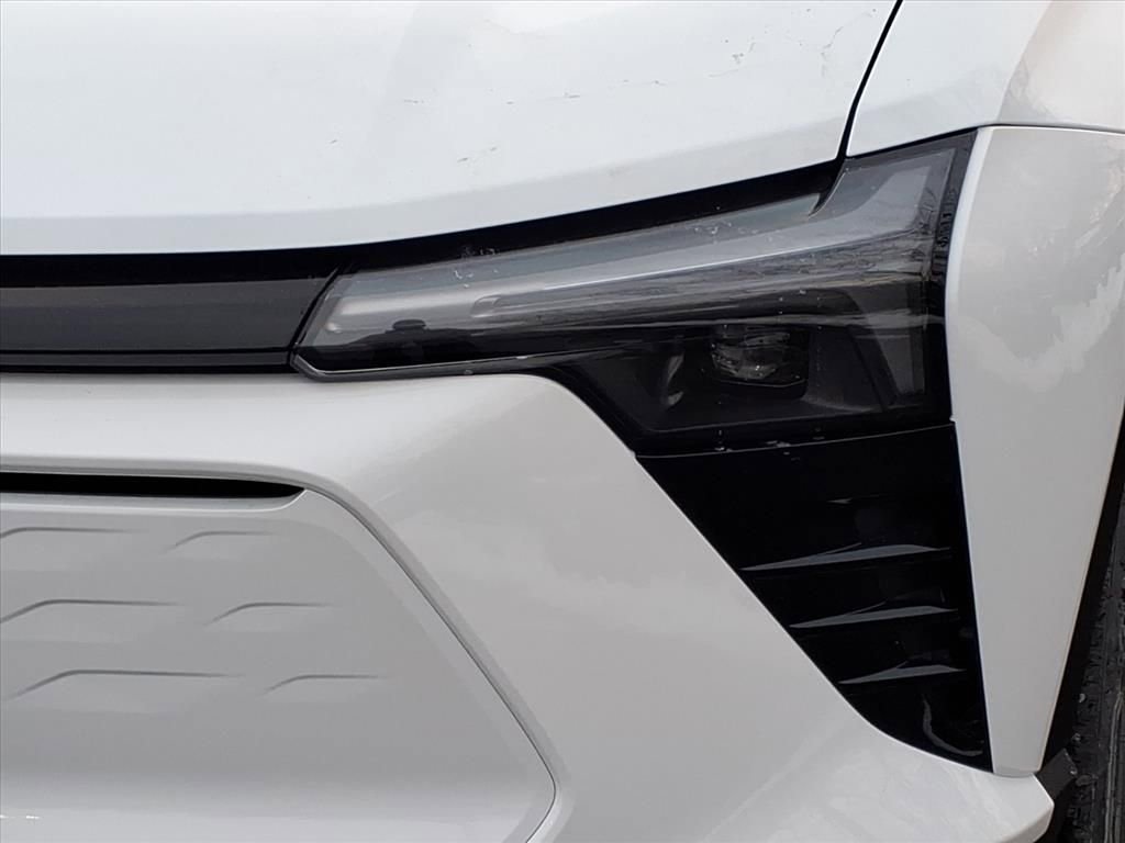 New 2026 Chevrolet Blazer EV LT image 8