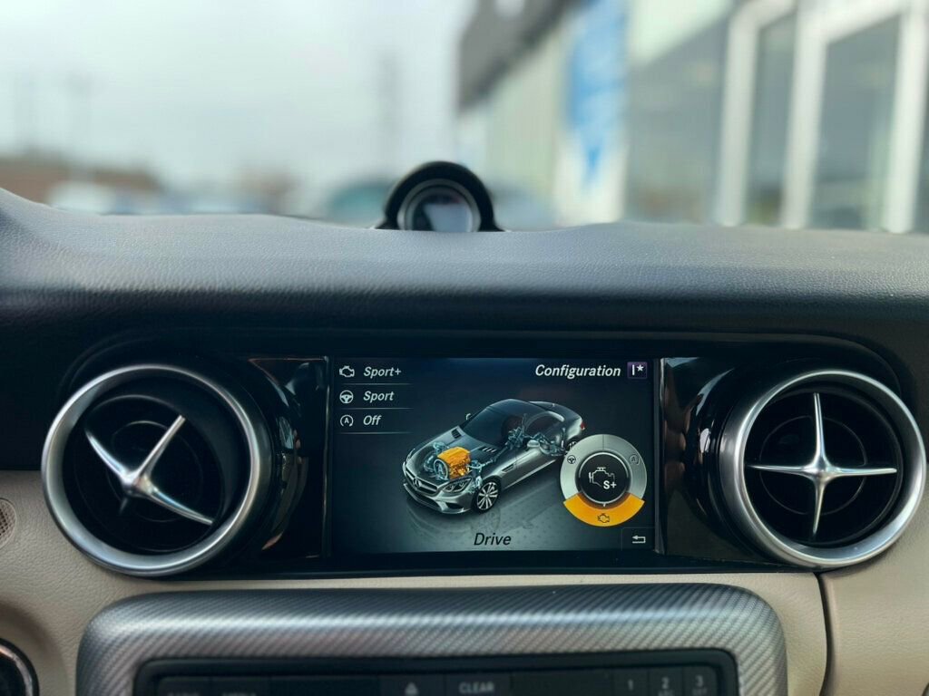 Used 2020 Mercedes-Benz SLC 300 image 20