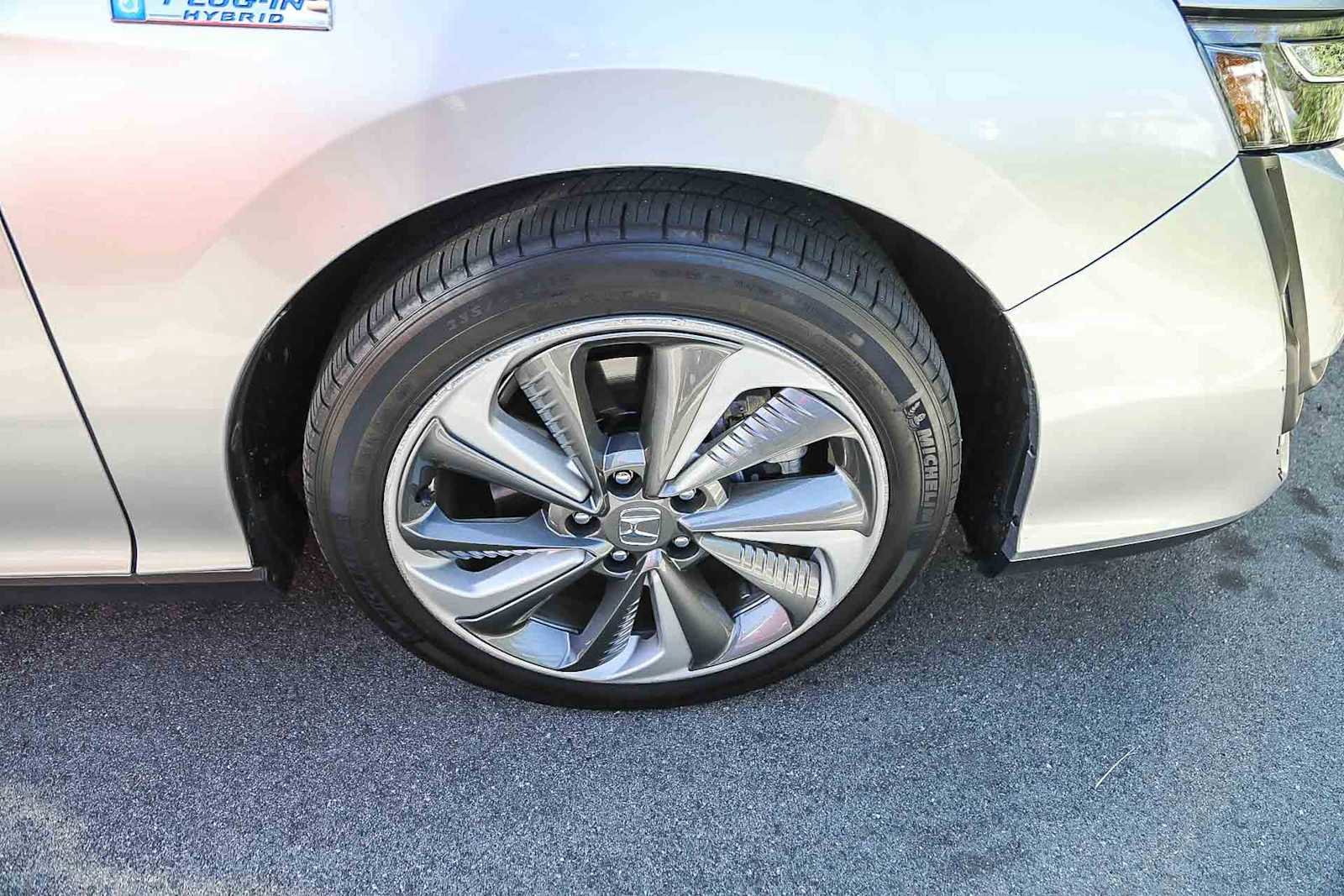 Used 2021 Honda Clarity Touring image 14