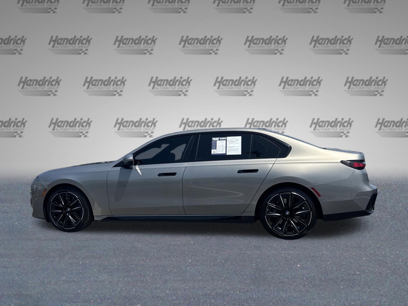 Used 2023 BMW 740i RWD image 6