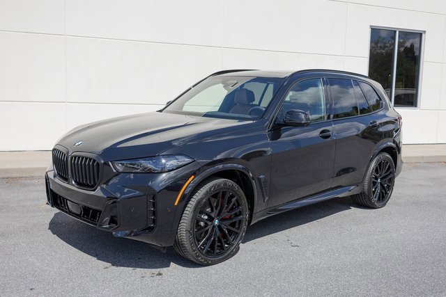 New 2026 BMW X5 xDrive40i w/ M Sport Package image 1