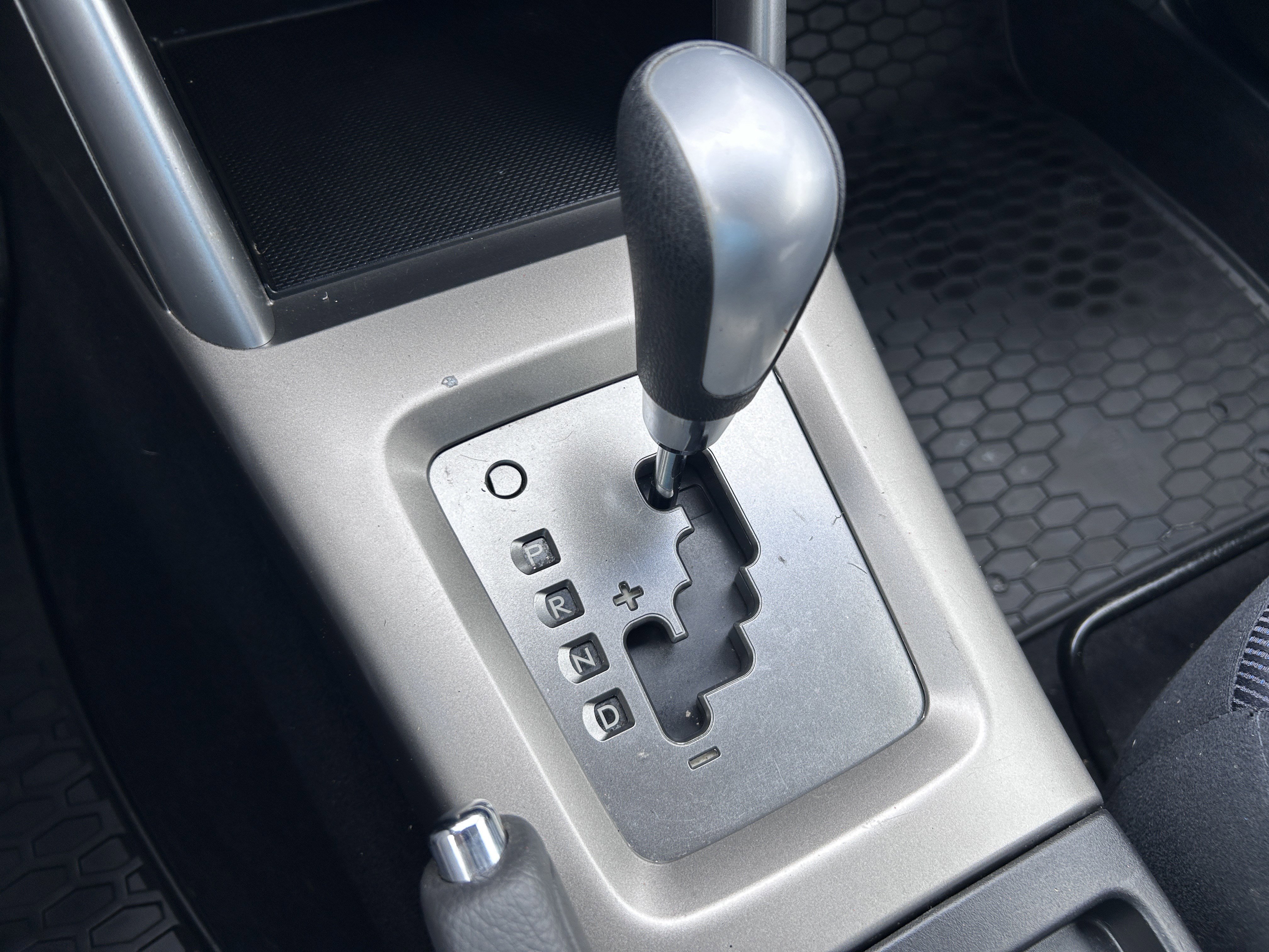 Used 2010 Subaru Forester 2.5X Premium image 15