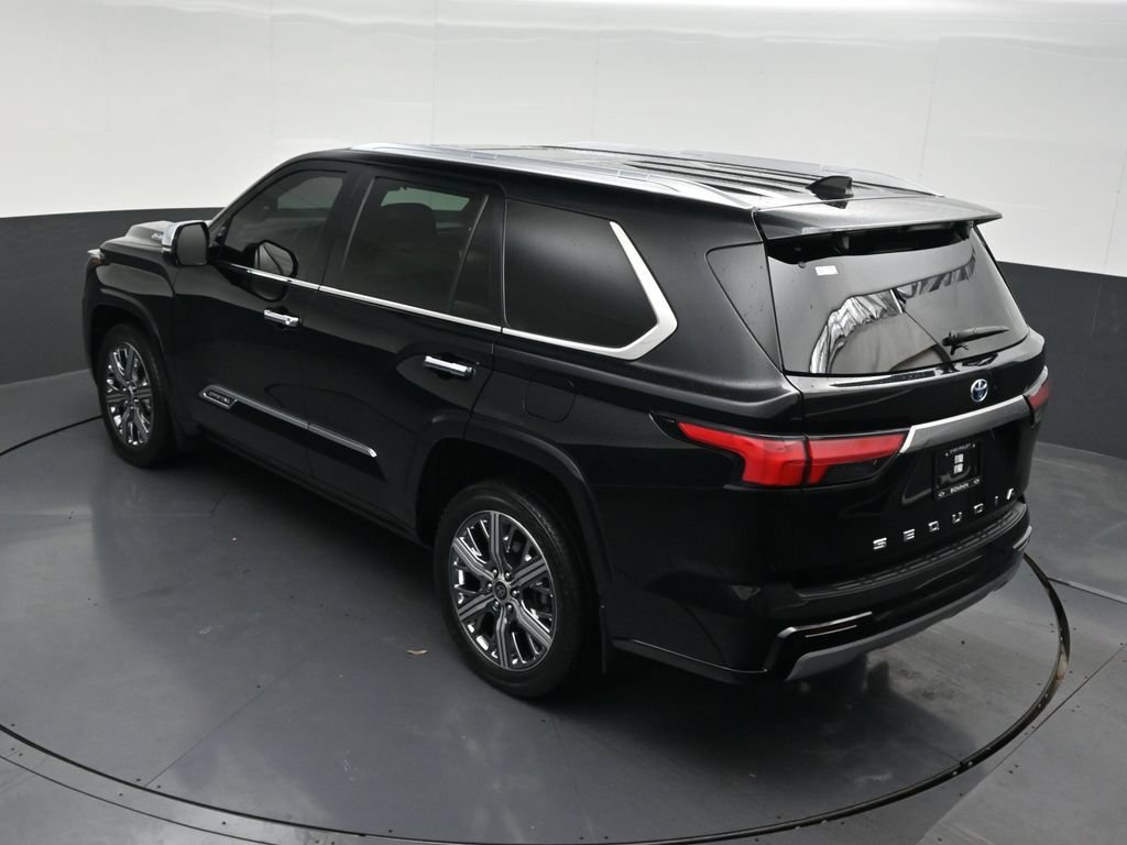 Used 2024 Toyota Sequoia Capstone AWD/4WD image 23