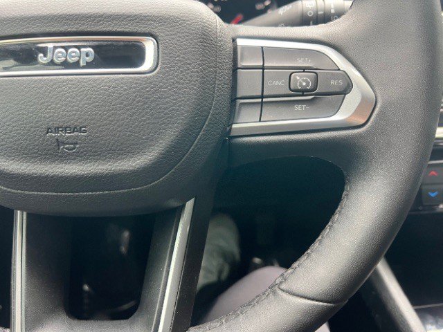 Used 2023 Jeep Compass Altitude AWD/4WD image 34