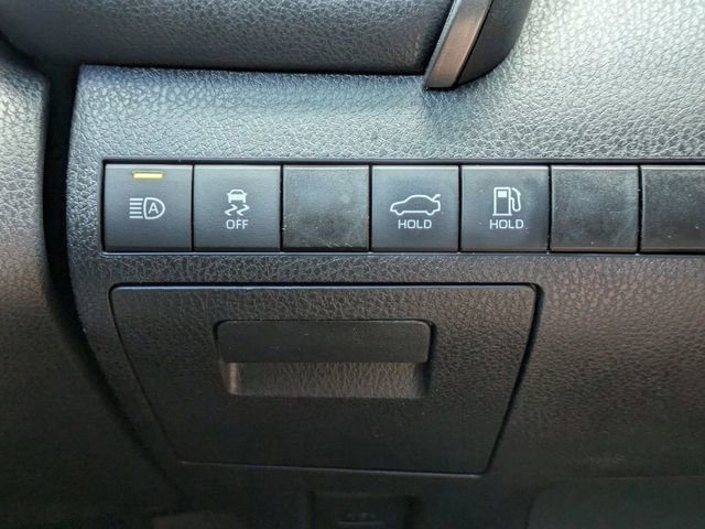 Used 2021 Toyota Camry SE FWD image 23