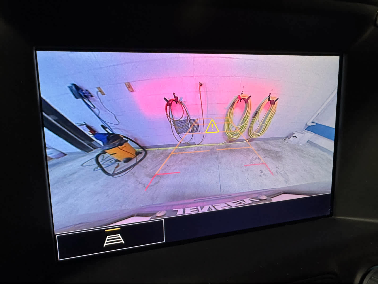 Certified 2024 GMC Terrain SLT w/ Elevation Edition image 18