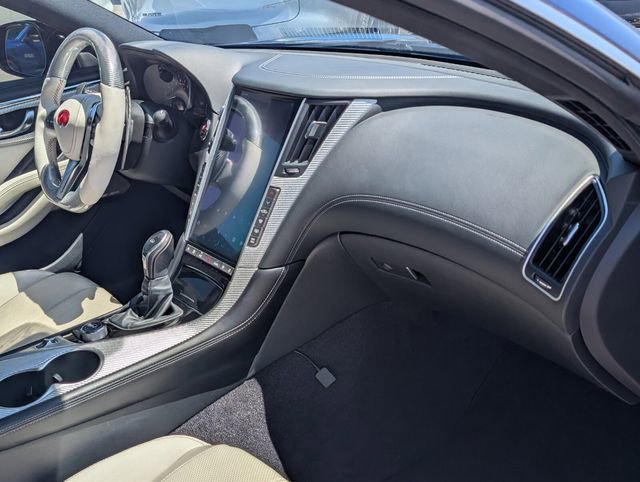Used 2019 INFINITI Q60 Red Sport 400 AWD/4WD image 9