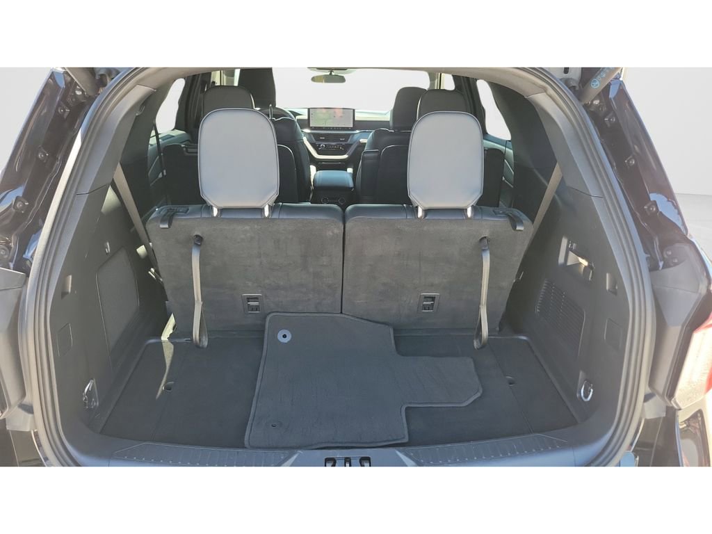 Used 2025 Ford Explorer ST-Line AWD/4WD image 12