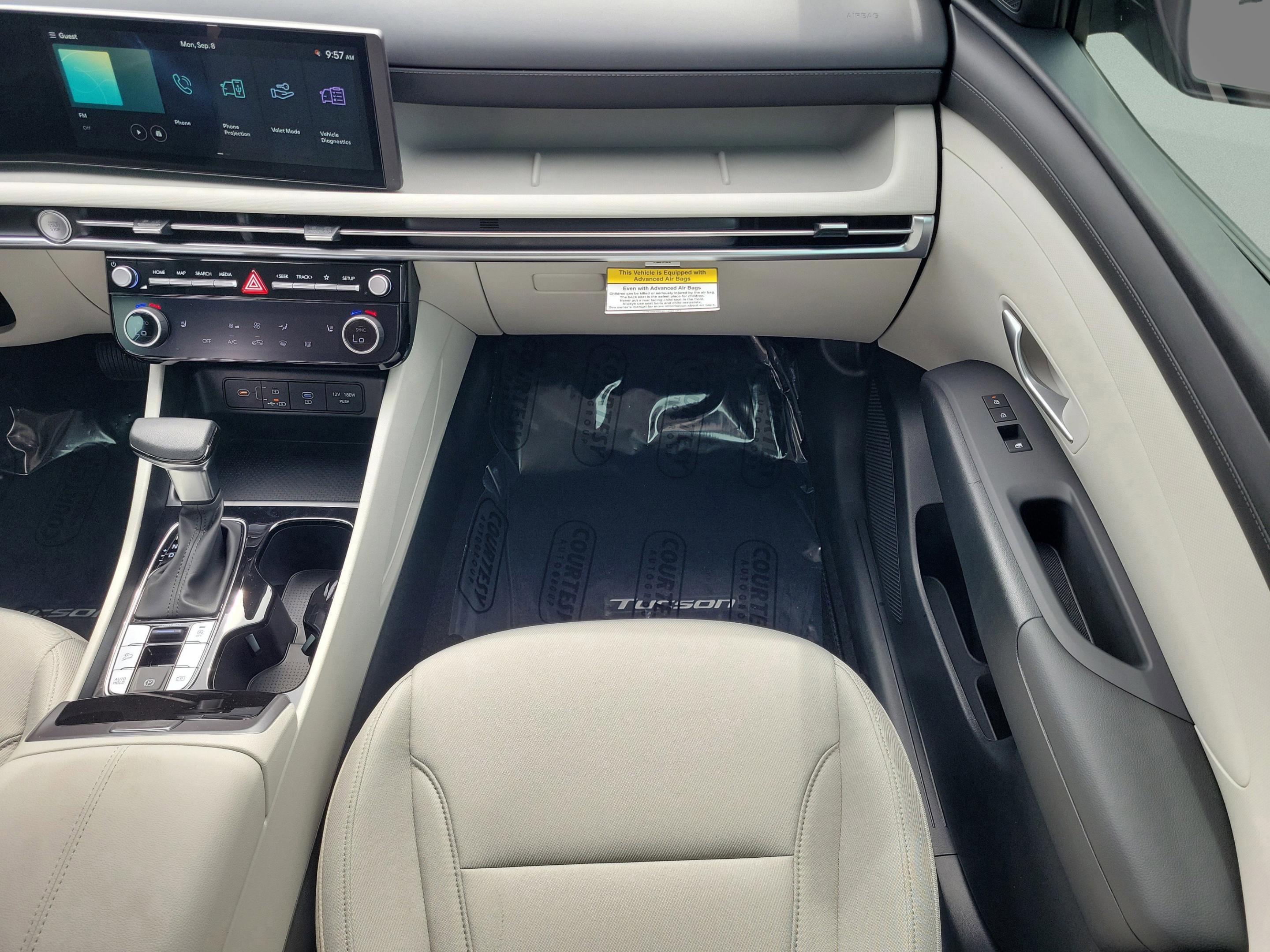 New 2026 Hyundai Tucson SEL image 16