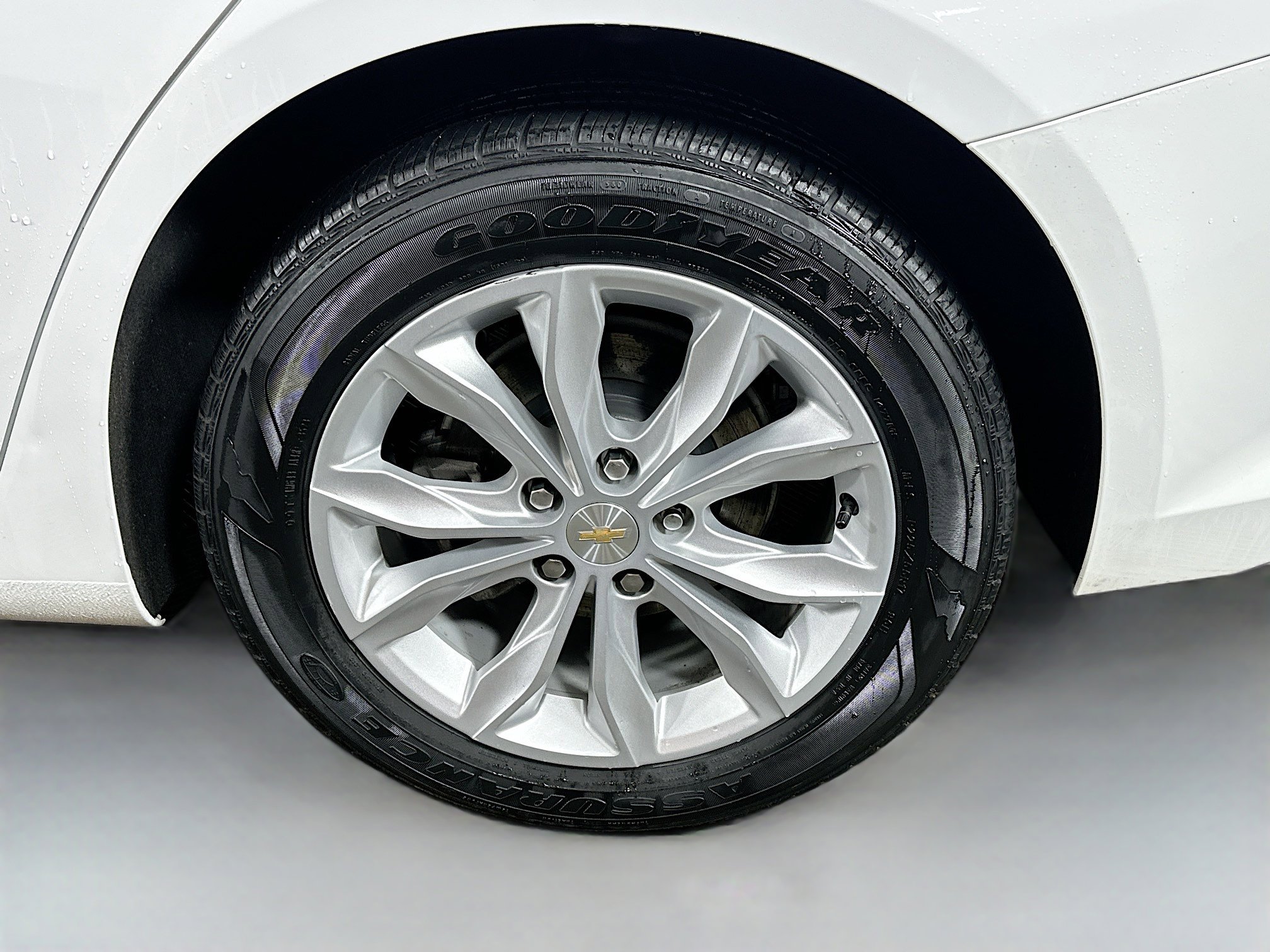 Used 2024 Chevrolet Malibu LT image 29