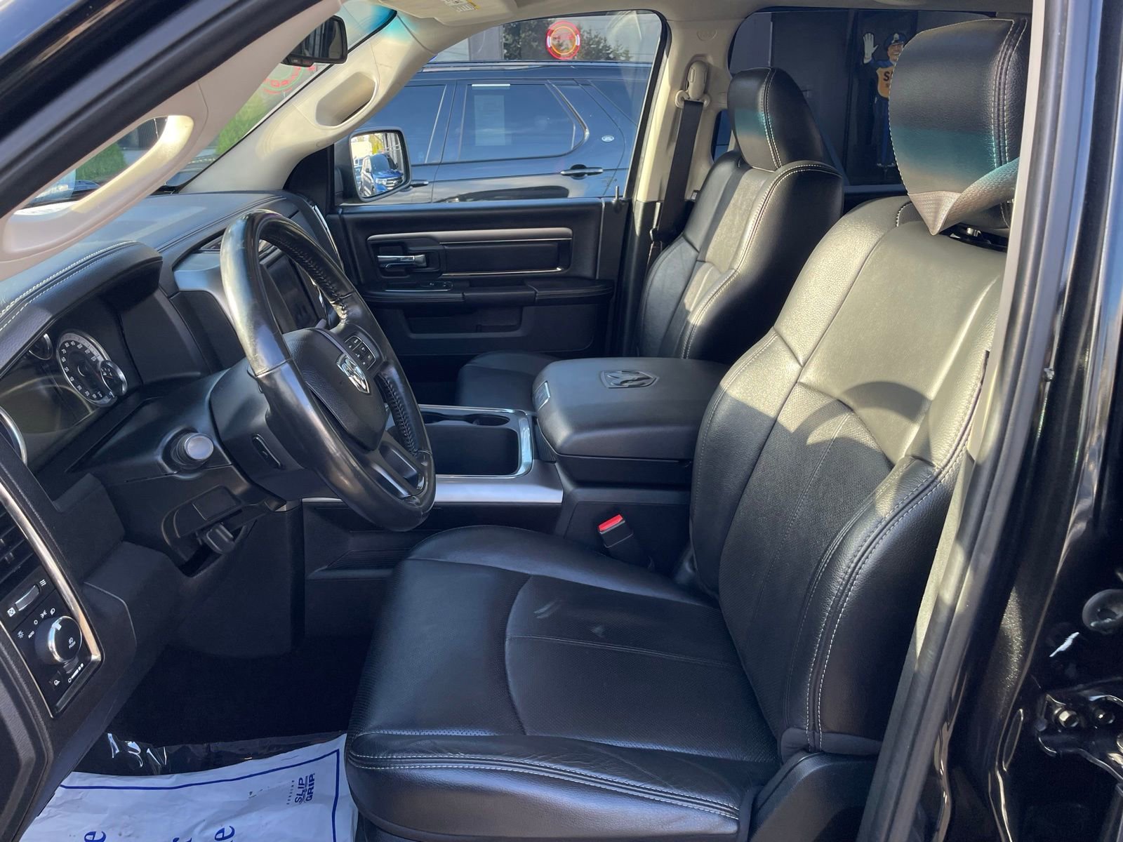 Used 2018 RAM 1500 Sport w/ Sport Premium Group image 17