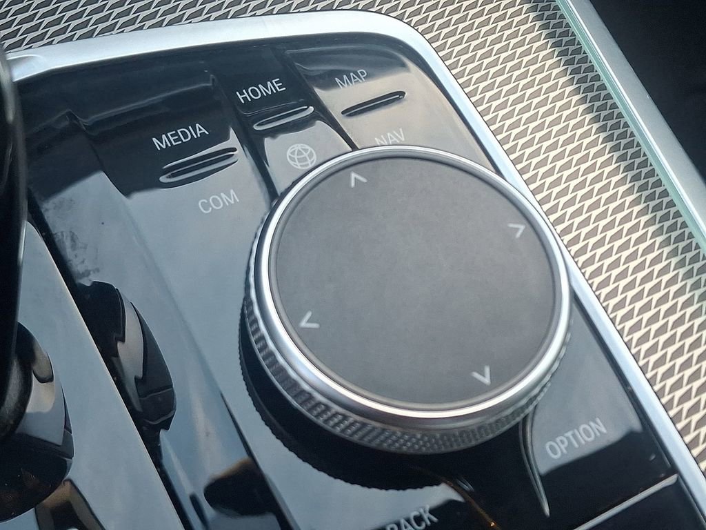 Certified 2022 BMW X5 xDrive40i w/ M Sport Package image 27